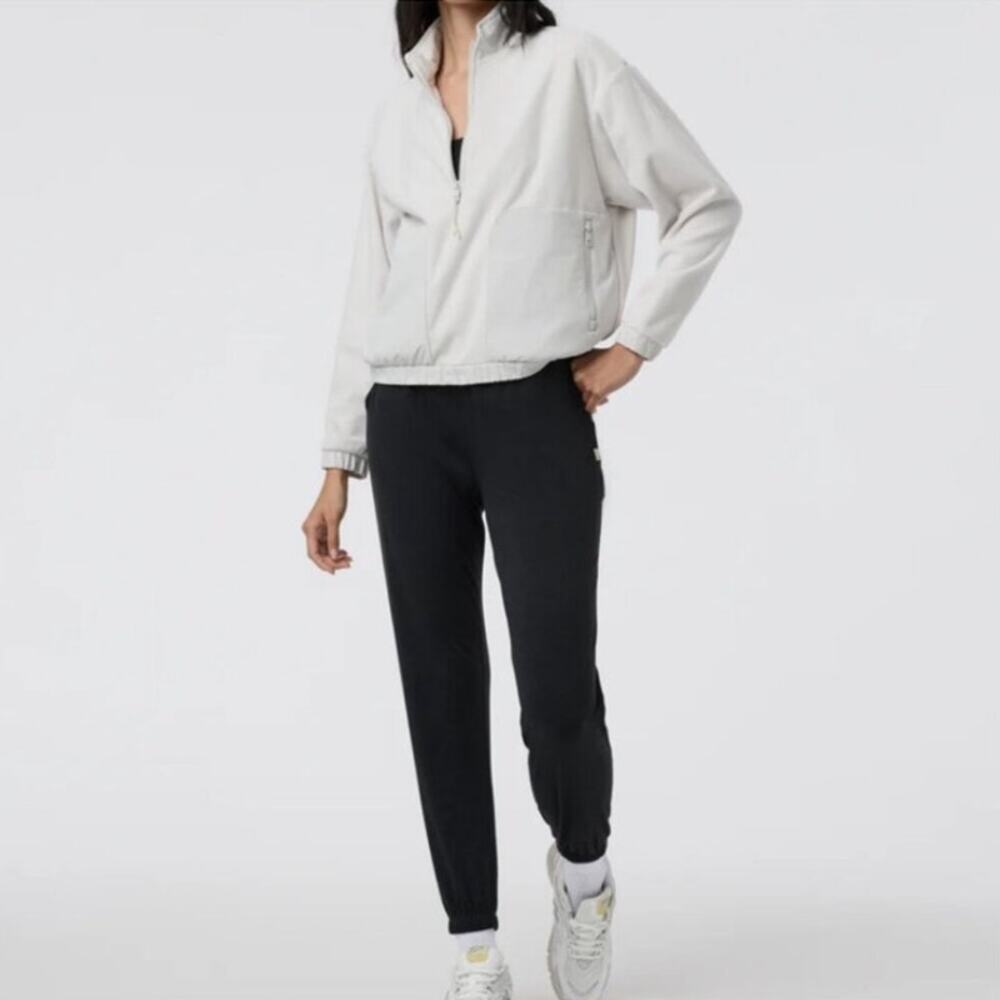 Vuori Women’s Aspen Half Zip Sweater Size Medium - Picture 3 of 6
